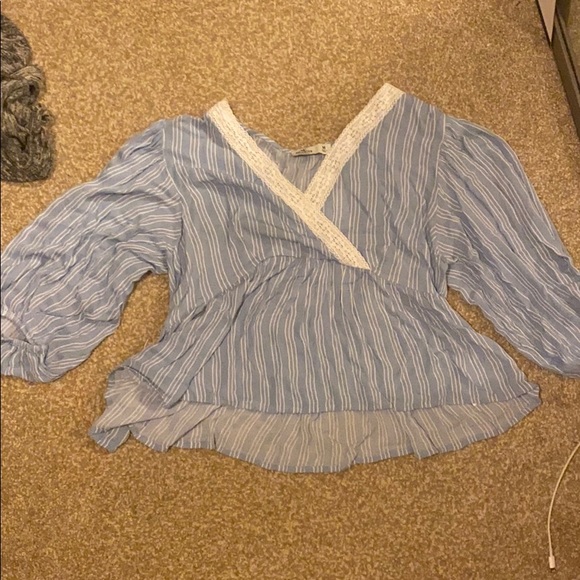 Hollister Tops - Cute blouse